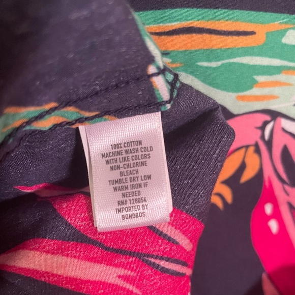 Bonobos Standard Fit Short Sleeve Navy with pink & Green tropical design Size XL - Picture 3 of 6